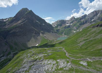 arrivée au dessus du lac de la Vogealle