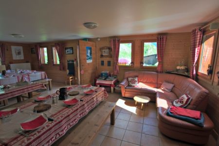 salle à manger refuge de montagne