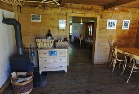 salon et salle à manger -chalet suisse