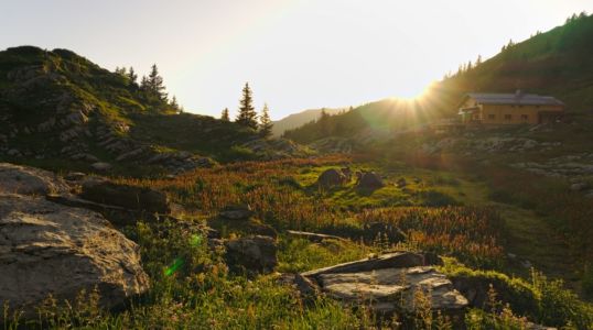 coucher de soleil vers le refuge de bostan